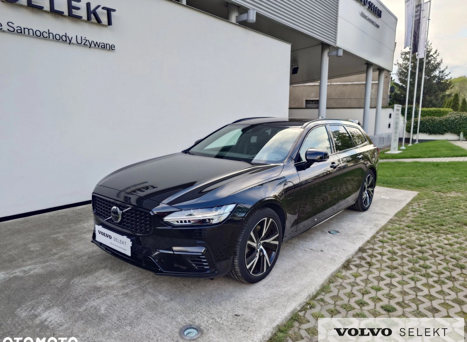 Volvo V90 cena 212900 przebieg: 30930, rok produkcji 2021 z Gorlice małe 781
